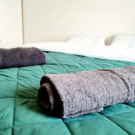 Host Perła Piotrkowska Apartament *